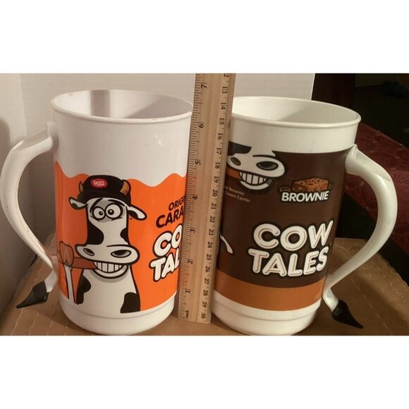 Cow Tales 2-Piece Mug Set Original Caramel & Brownie Designs 7" Tall Plastic Whi - Picture 4 of 4